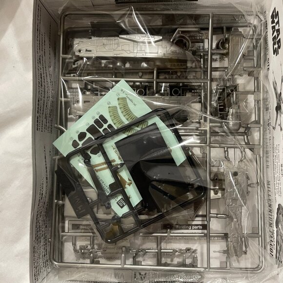 NIB Star Wars The Mandalorian Beskar Armor & Razor Crest Ship Bandai Model Kits - Picture 6 of 11